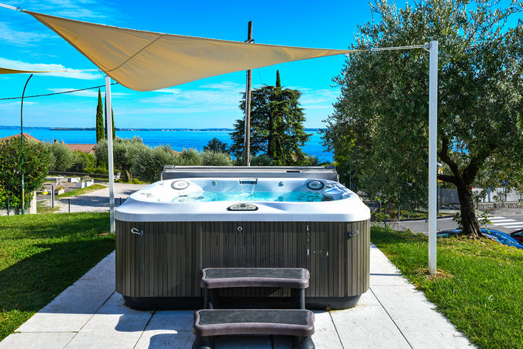 lake garda apartment with 