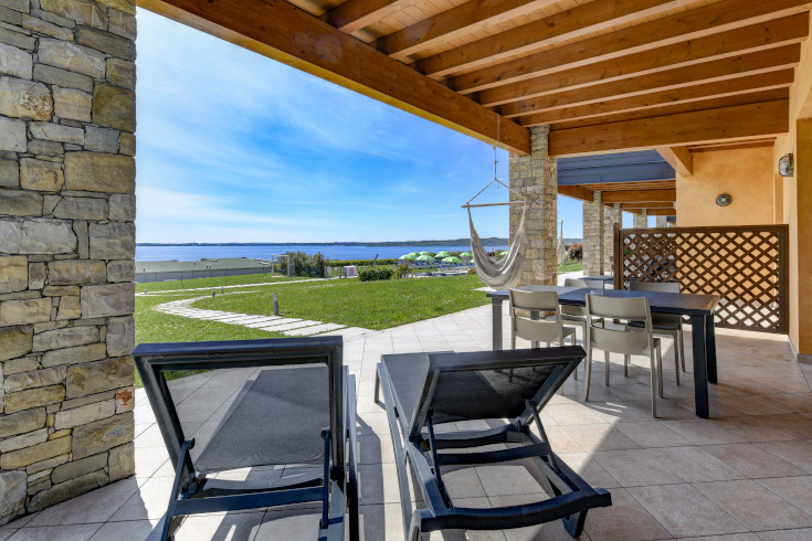 lake garda apartment with 