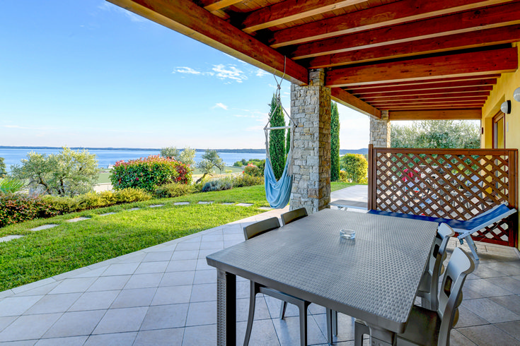lake garda apartment with 
