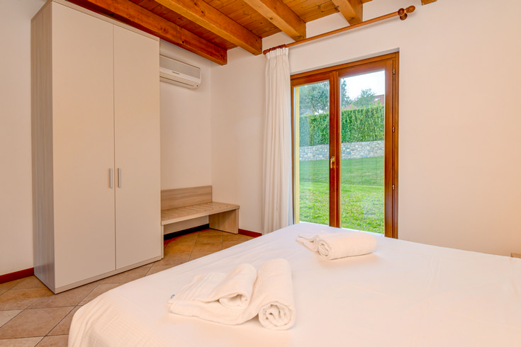 lake garda apartment with 