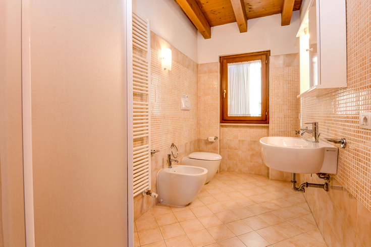 lake garda apartment with 