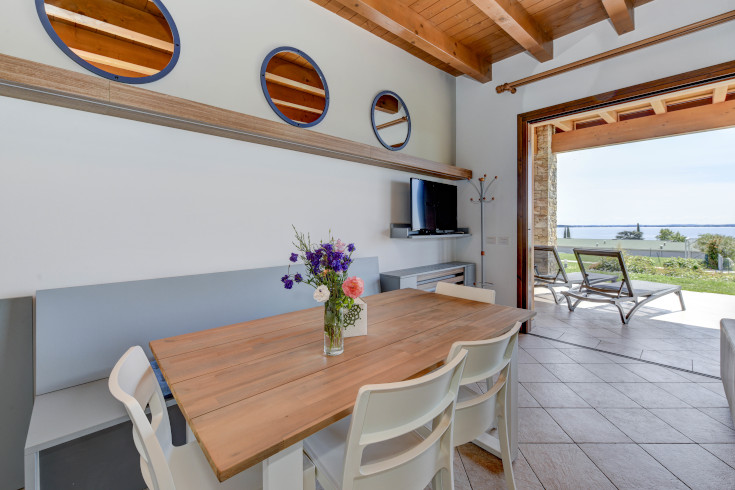 lake garda apartment with 
