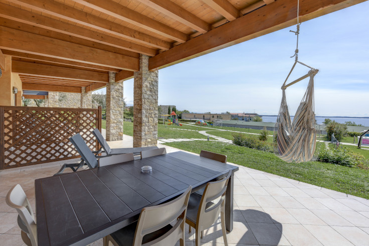 lake garda apartment with 